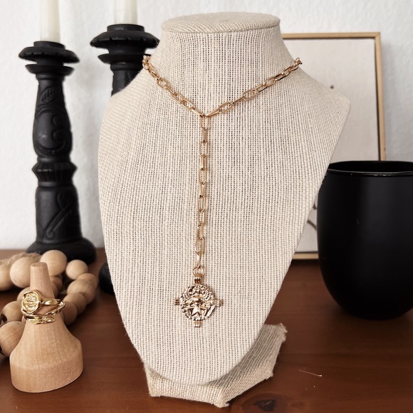 Jewelry - SINGLE CHAIN GOLD PENDANT NECKLACE